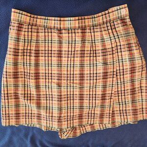 Women's plus size plaid skort